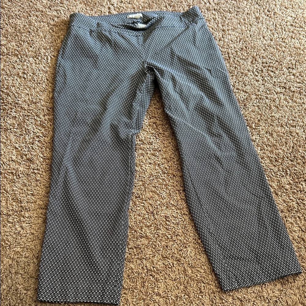 Dana Buchman Black and White Patterned Pants